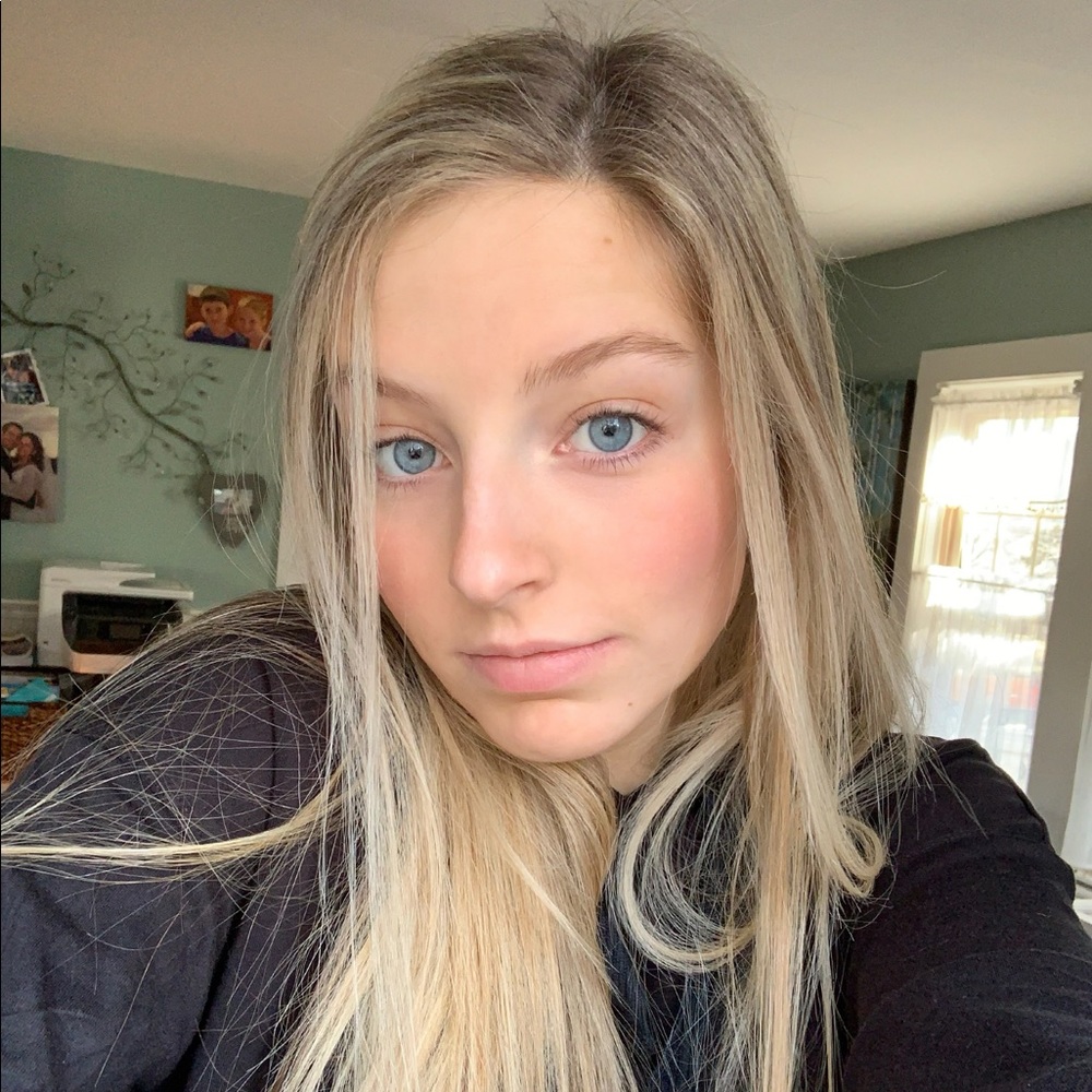 Meet your Posher, Hope